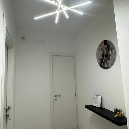 Mare Luna بيت ضيافة 4*