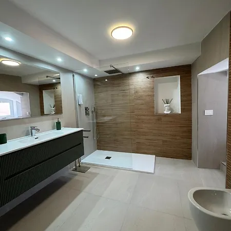 Mare Luna 4* نابولي